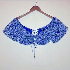 Wild Fable Floral crop top blouse